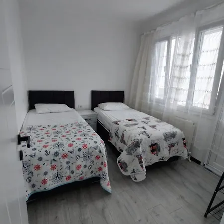 1aileye-firma Calisanlarina Ege Ueniversite & Hastanesi Yakini Apartment *