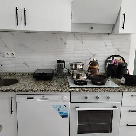 1aileye-firma Calisanlarina Ege Ueniversite & Hastanesi Yakini Apartment Bornova