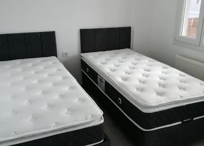 1aileye-firma Calisanlarina Ege Ueniversite & Hastanesi Yakini Apartmán *